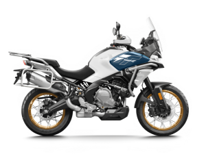 Motociclo Cfmoto 700MT ADV